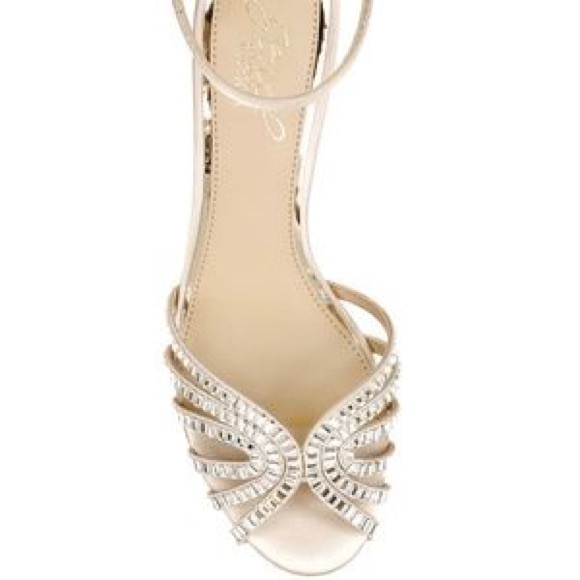 BADGLEY MISCHKA JEWEL OCEAN ANKLE STRAP KITTEN HEEL SANDALS CHAMPAGNE SZ 11 - Picture 7 of 12